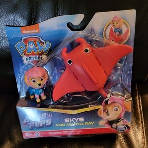 Paw Patrol Aqua Pups Skye and Manta Ray. Brand New.